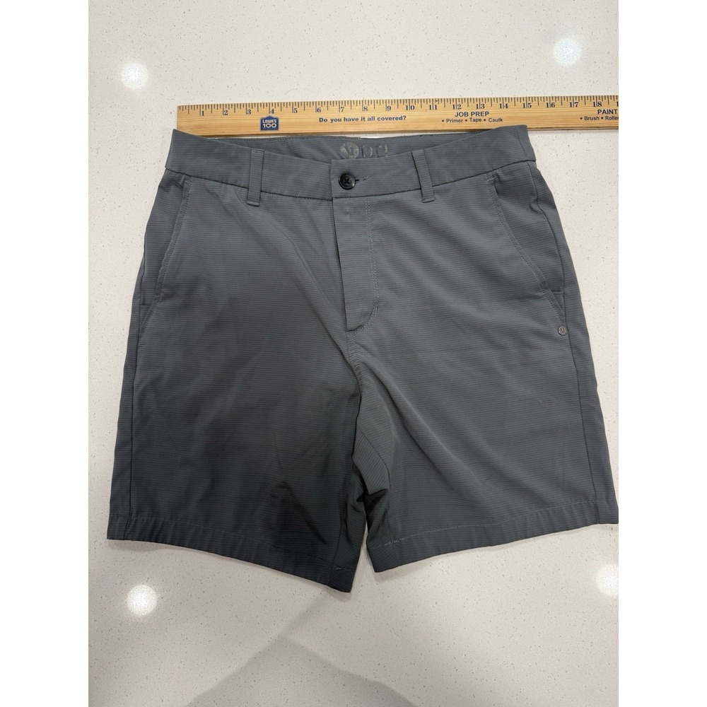 Vuori Pebble Shorts Men's 30 Grey Chino Golf Performance